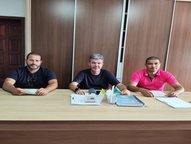 Reunião da Comissão Especial.