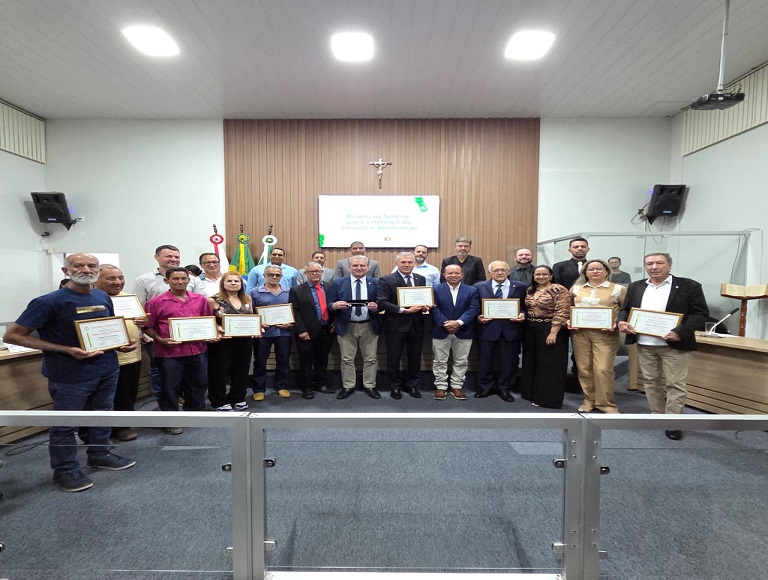 Solenidade de Entrega de Títulos e Honrarias.