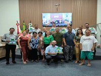 Vereadores recebem representantes da Secretaria de Saúde e servidores e usuários do Centro de Atenção Psicossocial (CAPS) de Bonfinópolis de Minas/MG.